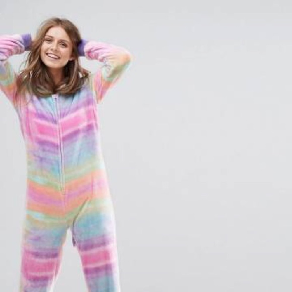 *SOLD* NWOT Asos Loungeable Rainbow Unicorn Onesie - Picture 4 of 6